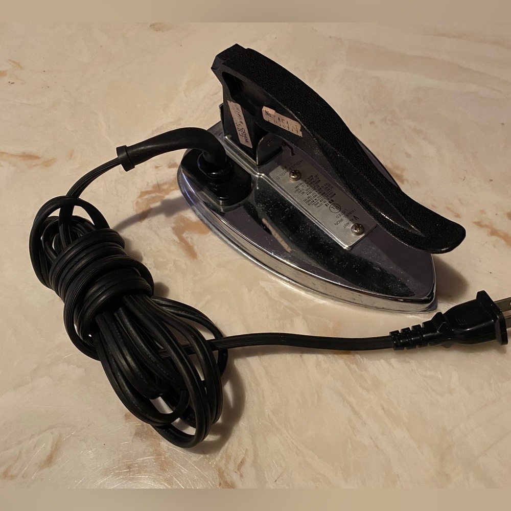 Vintage Travel Iron